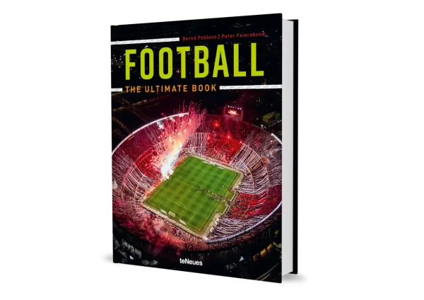 FOOTBALL - THE ULTIMATE BOOK