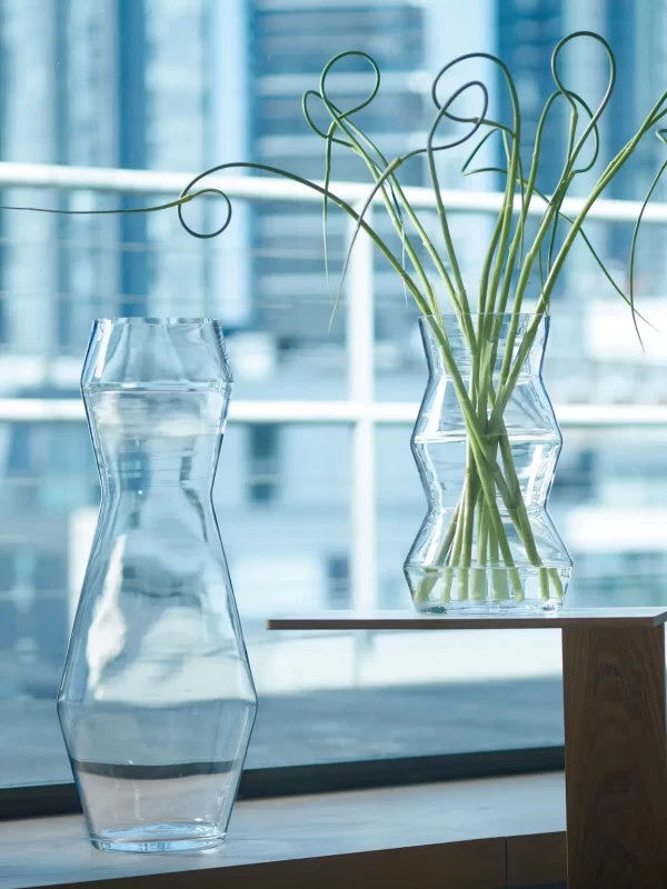 SG07: SCULPT VASE CLEAR H65CM - Image 2